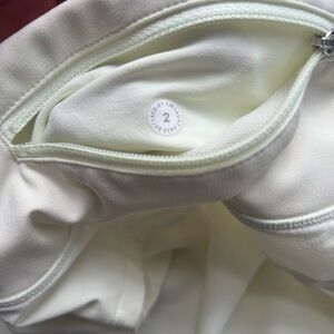 Lululemon green shorts. Size:2.